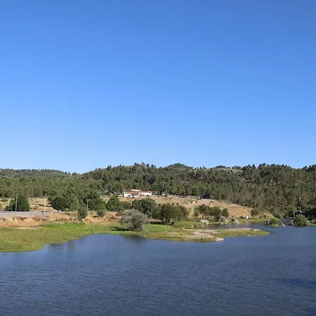 Flor Do Tavora ホステル