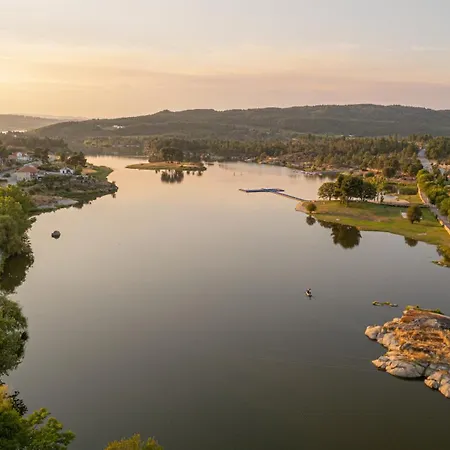 ホステル Flor Do Tavora