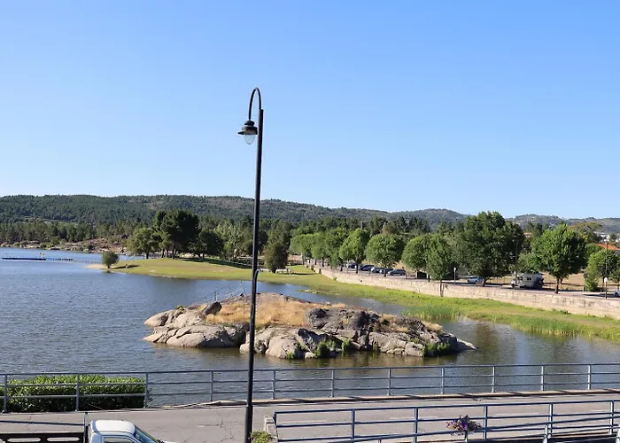 Flor Do Tavora Vandrarhem Vila da Ponte (Viseu)