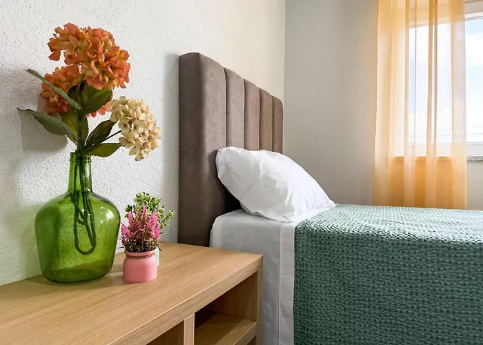 Flor Do Tavora ホステル *